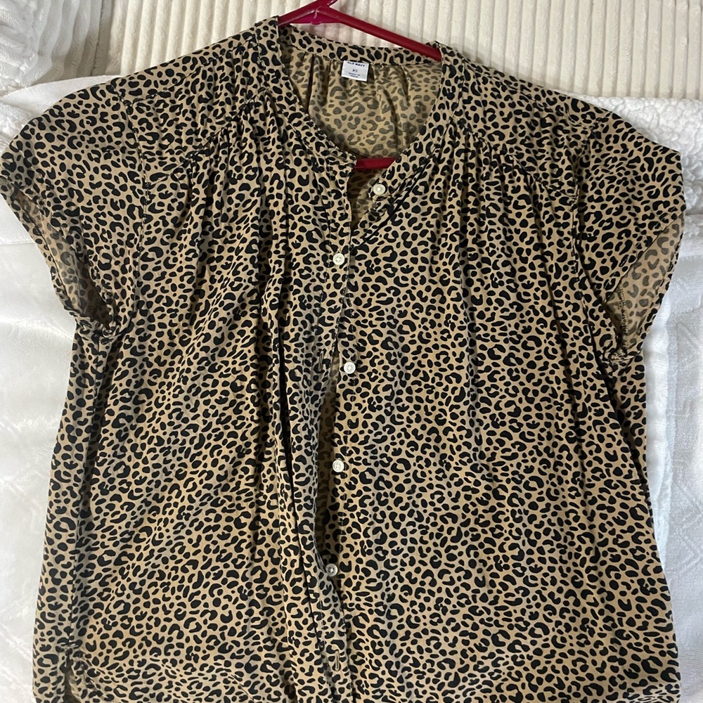 Old Navy Animal Print Button-Up Shirt